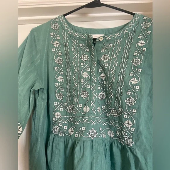 Embroidered Cotton Dobby Top - Picture 5 of 5